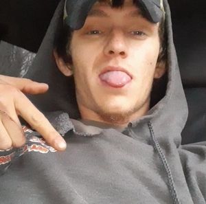 Meet your Posher, Adrian